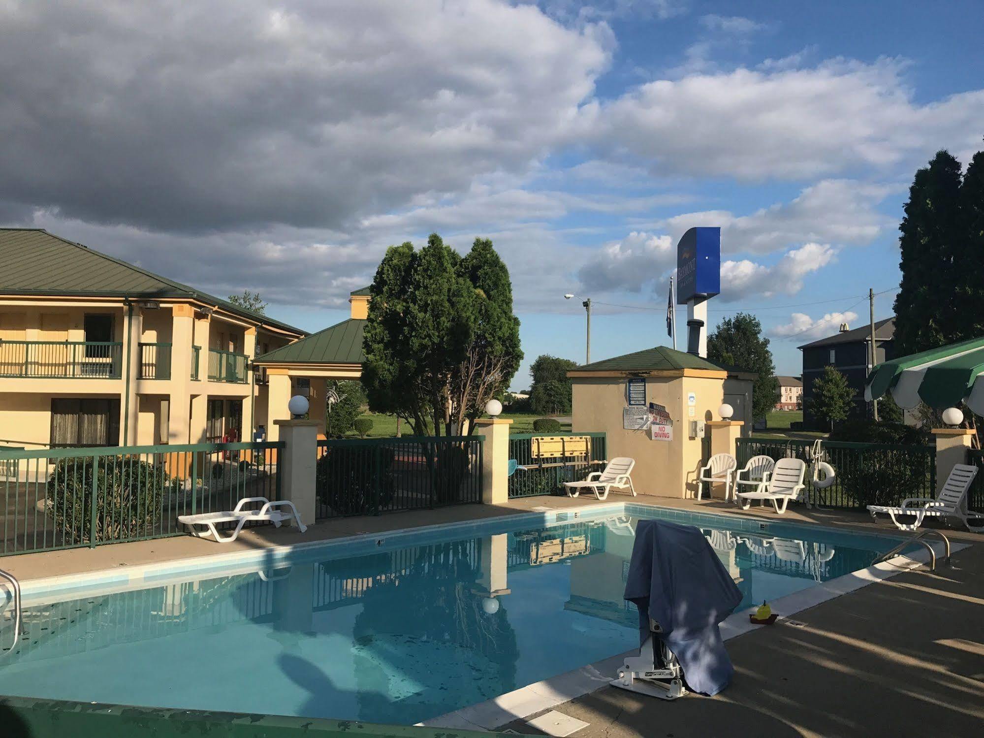 Baymont By Wyndham קייב סיטי מראה חיצוני תמונה
